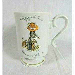 Vintage Holly Hobbie Pedestal Mug "Happy is the home that welcomes a friend"1973